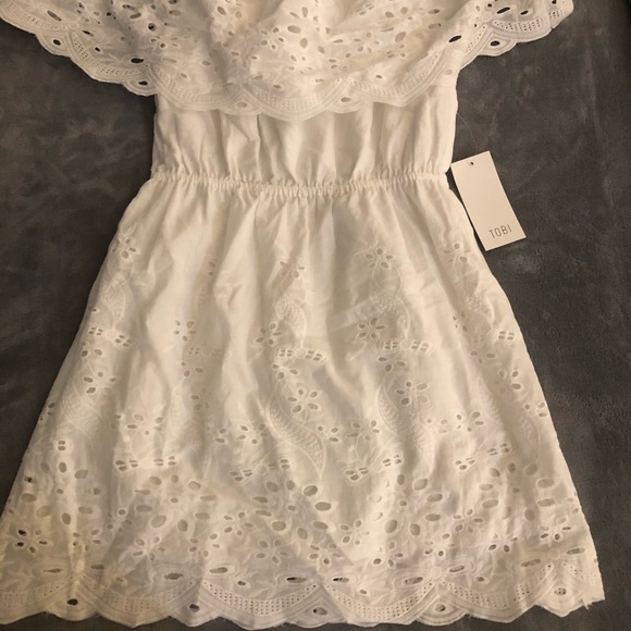 BNWT WHITE DRESS - Picture 2 of 4